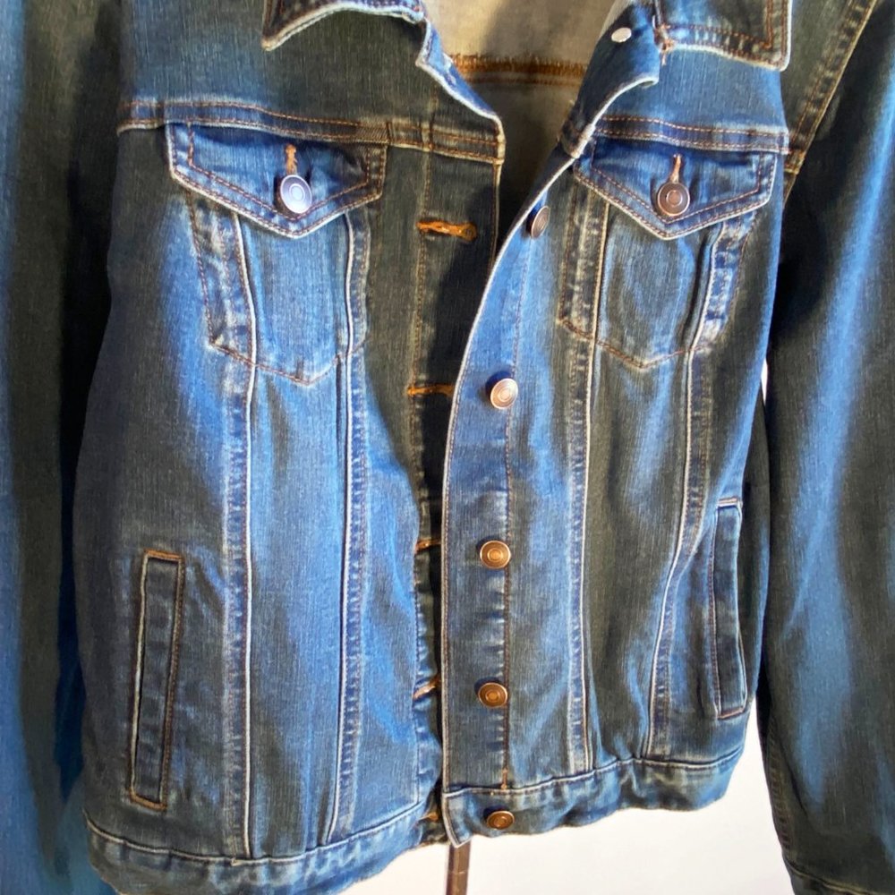 Classic Denim Jacket, Perfect Condition - image 2